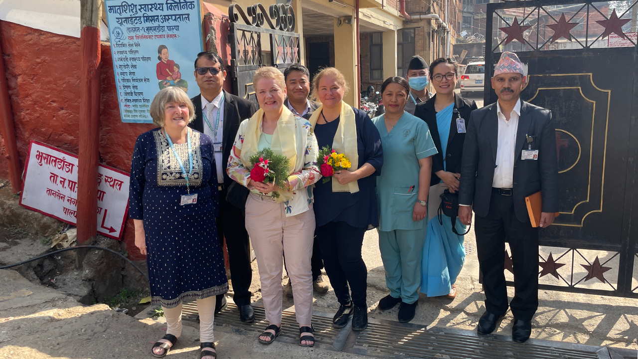 Read more about the article Norwegian Ambassador visits Tansen hospital!